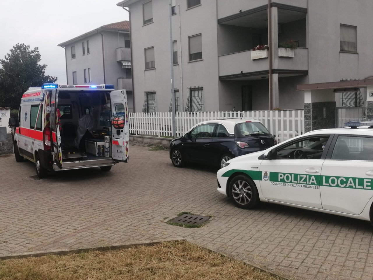 Si taglia la gamba col flessibile: 46enne in ospedale