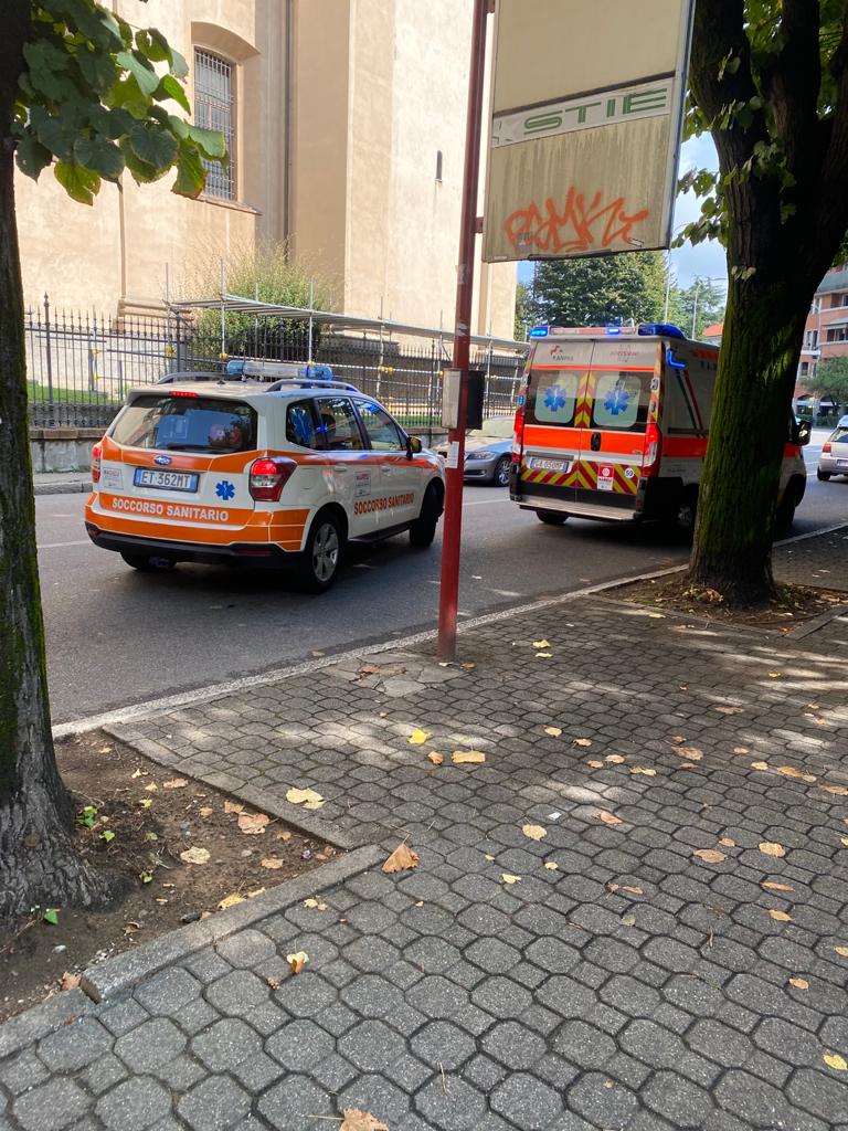 Si sente male sul pullman: soccorso da ambulanza e automedica