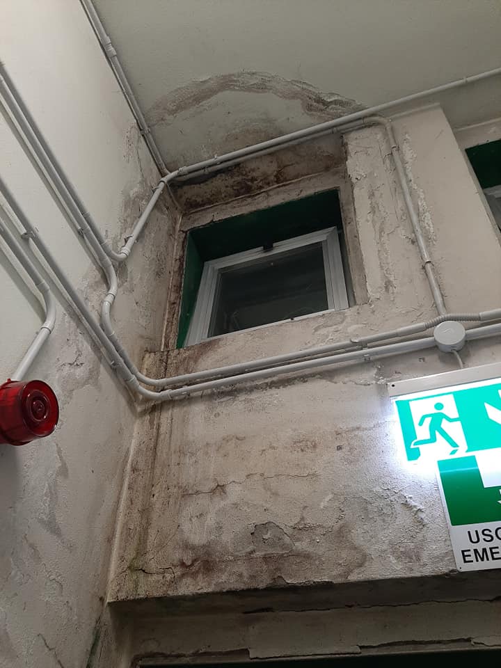Palestre colabrodo da oltre 25 anni