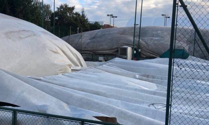 Atti vandalici a Legnano, tagliati i palloni dei campi da tennis