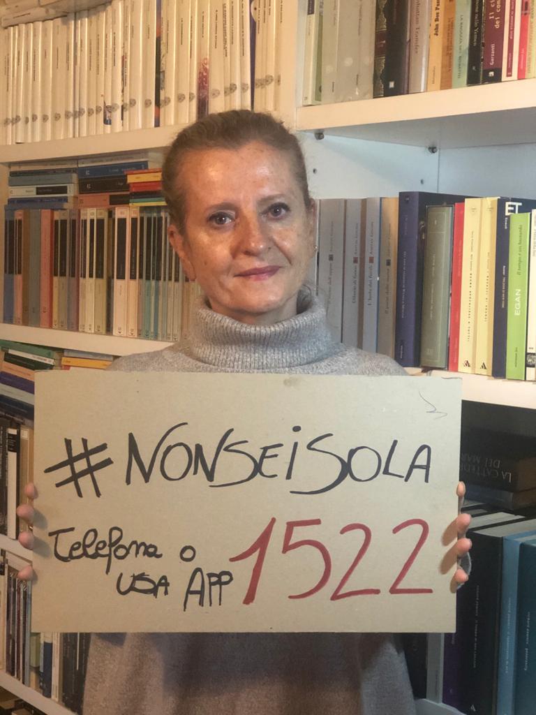 «Non sei sola»: al via la campagna contro la violenza di genere