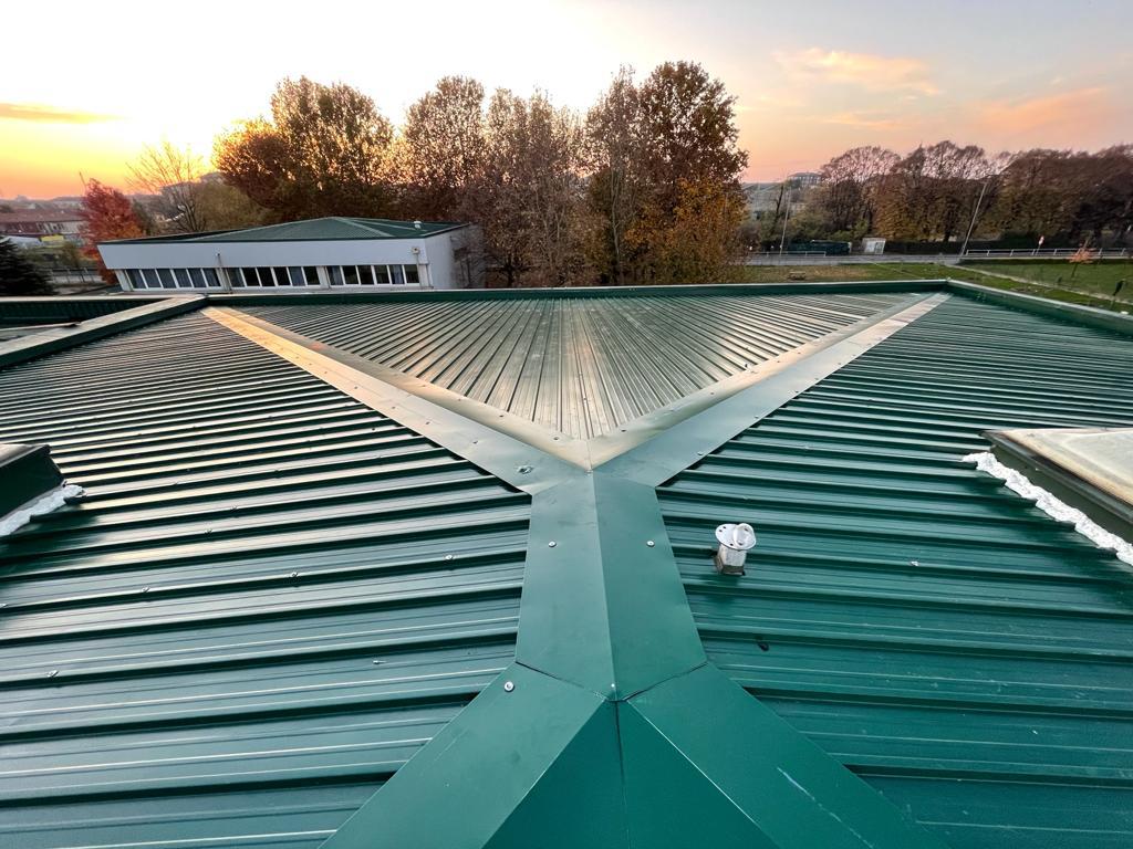 Grandi manovre alla scuola Montessori per rifare il tetto