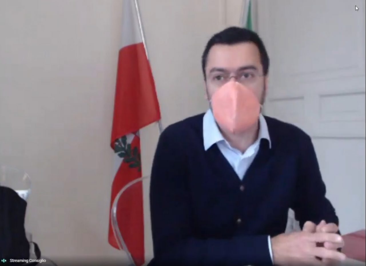 Sobrietà, il sindaco Radice chiede al Consiglio “un modo nuovo di lavorare”