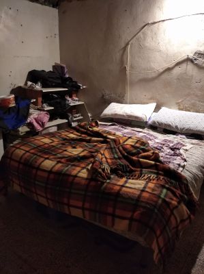 La povertà sotto gli occhi di tutti: il racconto di una famiglia che vive in condizioni «disumane»  FOTO