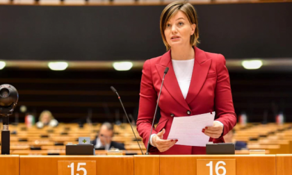 L’accusa: “Lara Comi ha truffato l’Unione Europea”, sequestrato mezzo milione di euro