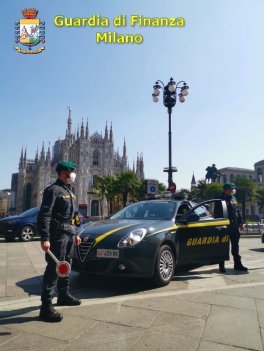 Inducono una coppia di anziani a fare testamento a loro favore: denunciate due donne