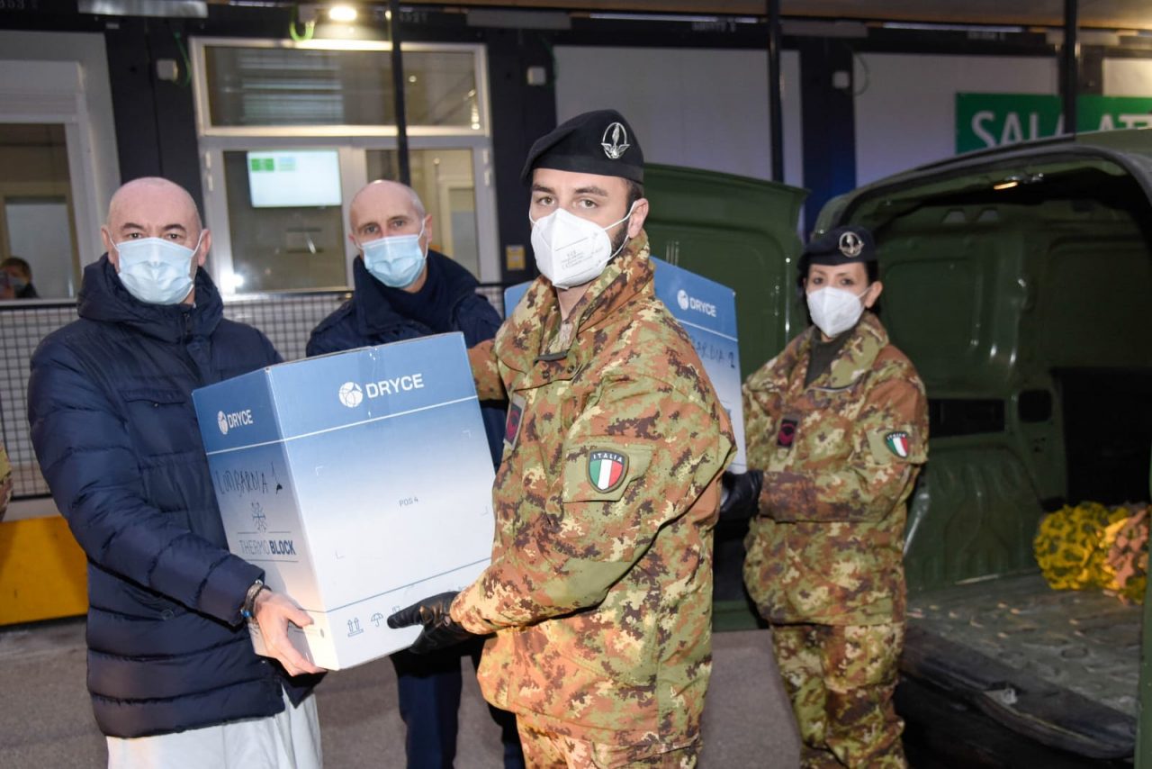 Vaccino anti-Covid: arrivate le prime fiale