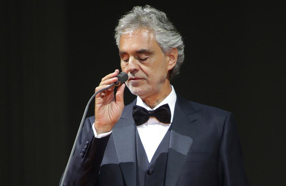 Morte del cane di Bocelli,  la Procura apre un  fascicolo