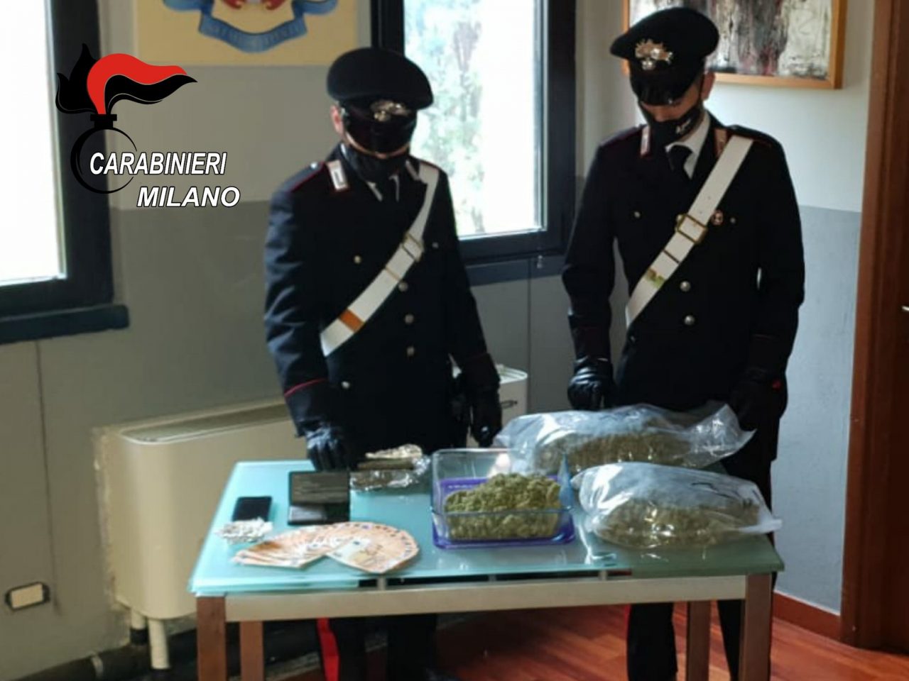 Senago: spacciava marijuana ed hashish, arrestato 24enne
