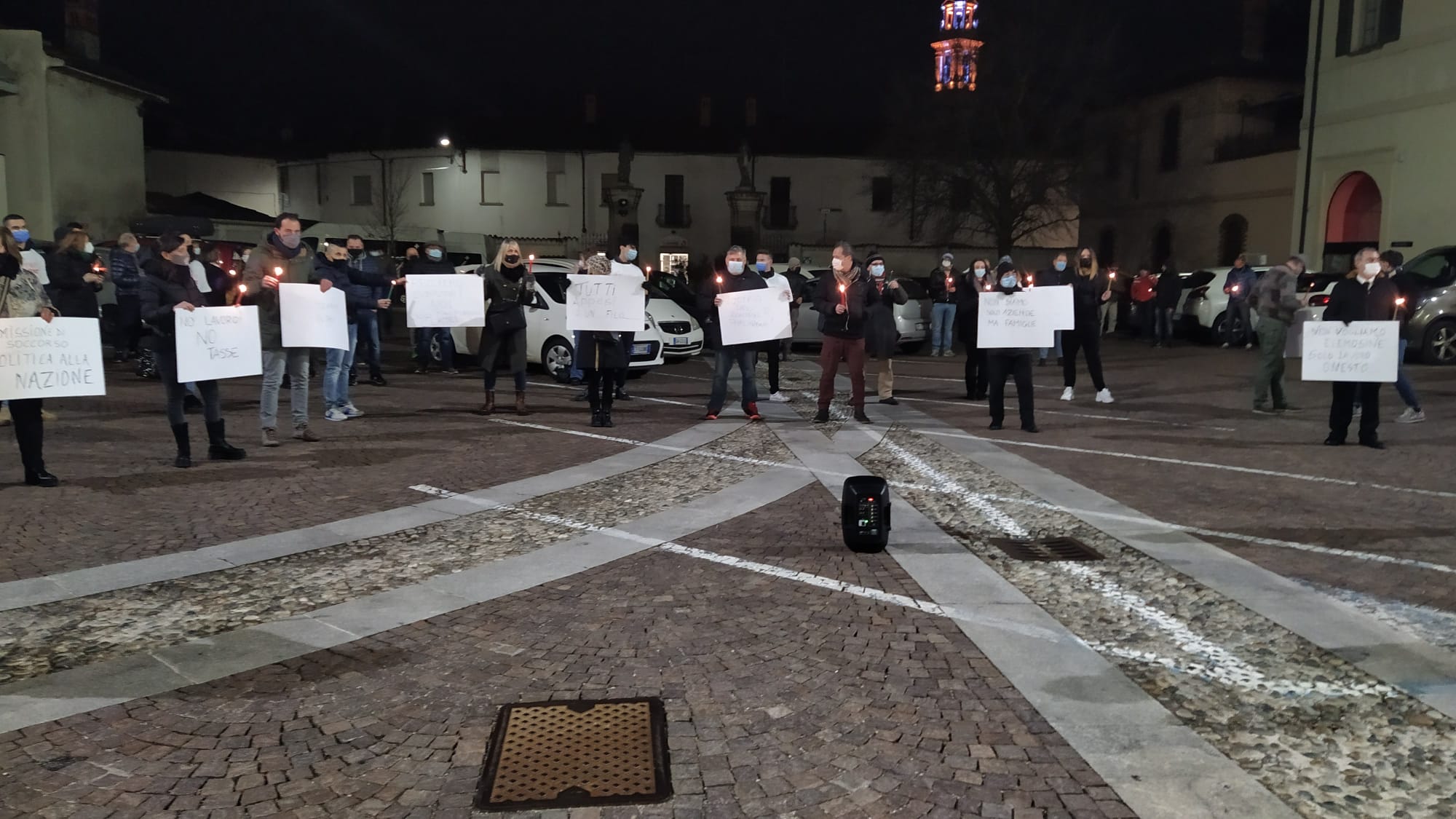La protesta di baristi e ristoratori: "Fateci lavorare". In scena nel municipio di Corbetta mercoledì 27 gennaio alle 18,30 la manifestazione promossa da alcuni esercenti del territorio. 