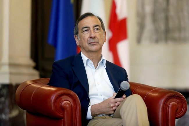 Sala e gli altri sindaci lombardi del centrosinistra chiedono a Regione trasparenza sui dati