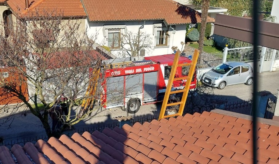 canna fumaria in fiamme