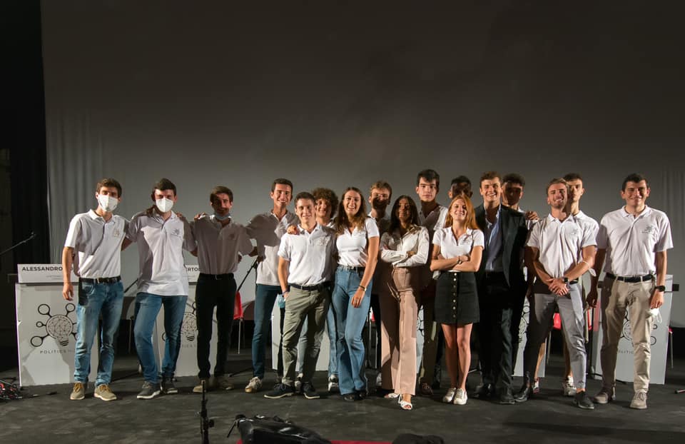Politics hub al Consiglio comunale: “Questa politica non è all’altezza delle vostre promesse”