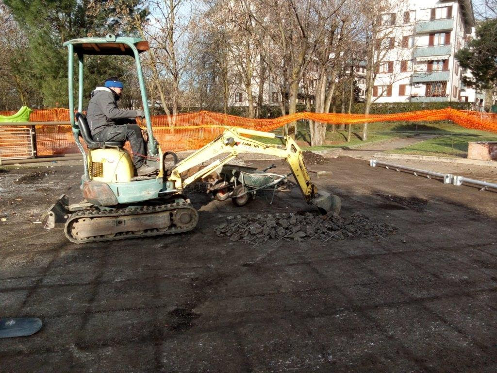 Nuova area giochi nel parco di via Don Mazzolari