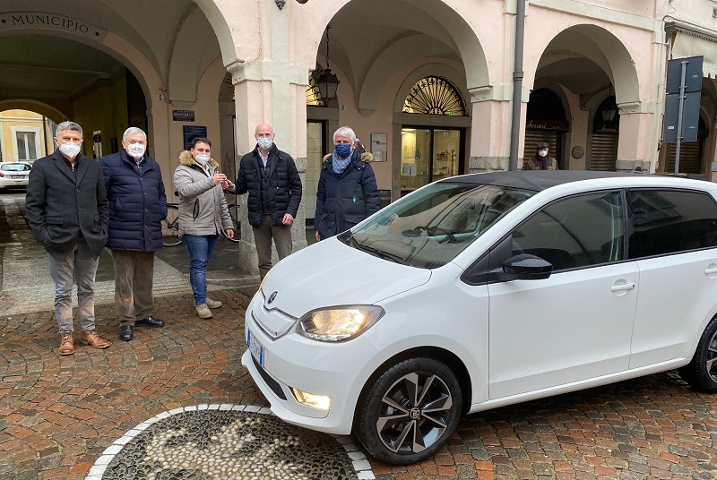 Nuova auto elettrica per il  Comune di Abbiategrasso