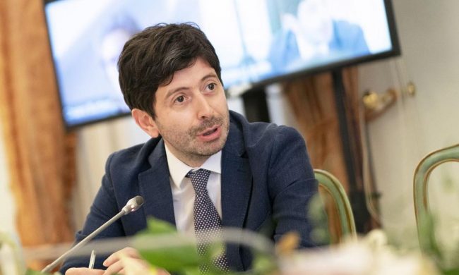 E’ ufficiale: da domenica la Lombardia di nuovo in zona rossa