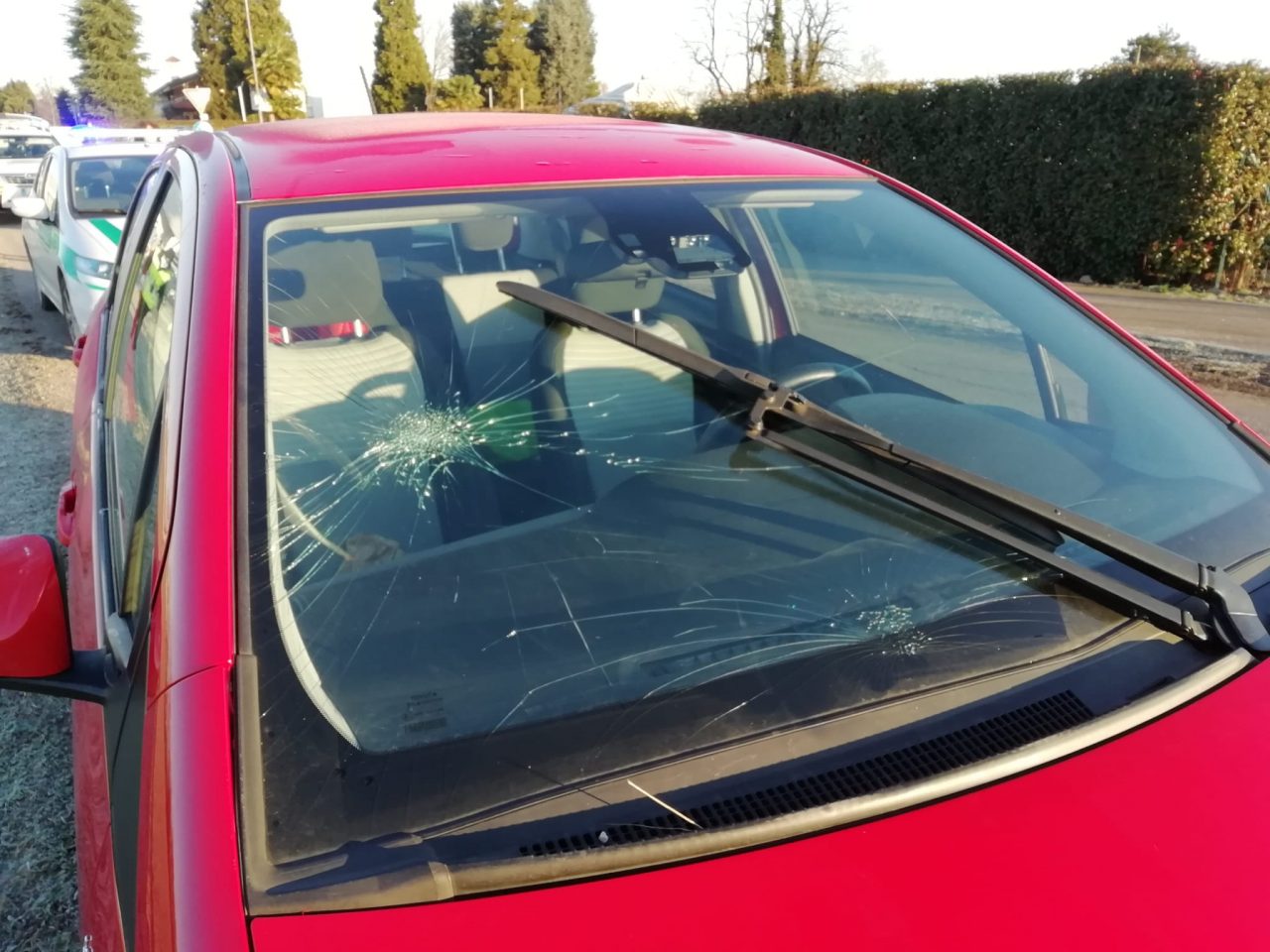 Due podisti investiti da un’auto: arrivano soccorsi e Polizia Locale