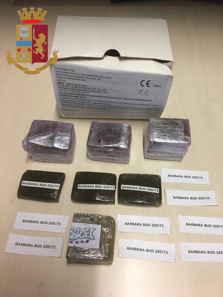 Ventimila euro e la droga nascosta anche tra gli ortaggi