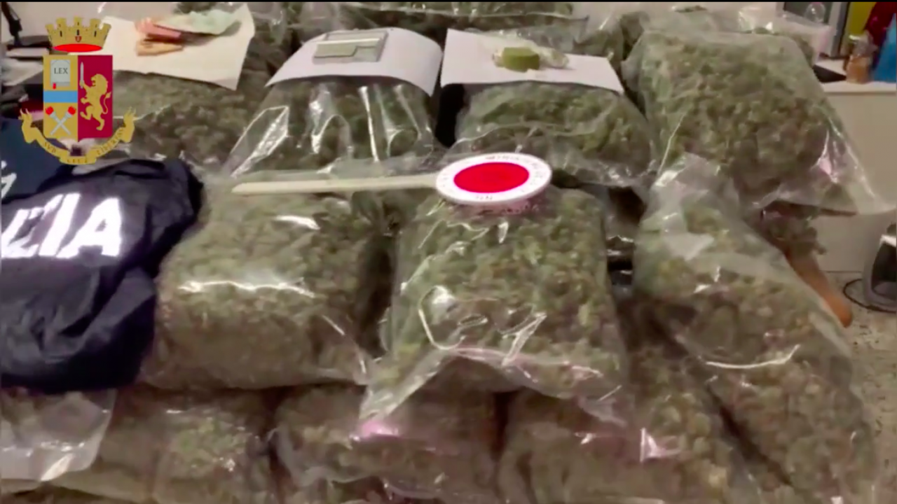 34 chili di droga nel fienile della cascina: arrestato 31enne di Cisliano