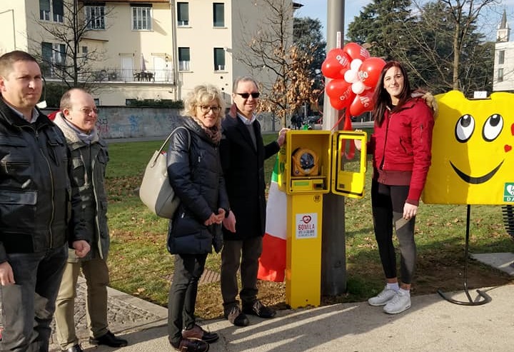 Rubato il defibrillatore installato nel parco pubblico