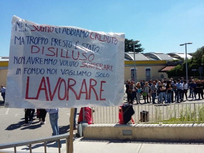 Mercatone Uno, le ex lavoratrici scrivono ai sindaci: "Aiutateci a trovare lavoro"