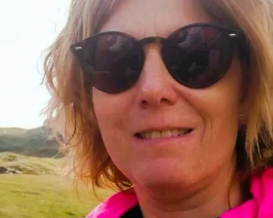 Trova la madre biologica che può salvarle la vita, ma la donna dice no