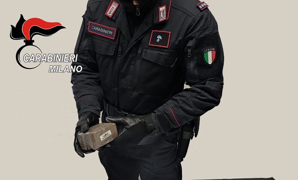 Spacciatore trovato in uno stabile abbandonato: arrestato