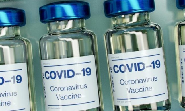 Vaccini over 80: un familiare può contattare il curante, a domicilio se infermi o disabili