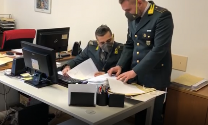 Bancarotta fraudolenta: sequestrati 13 Tir e oltre 500mila euro di beni