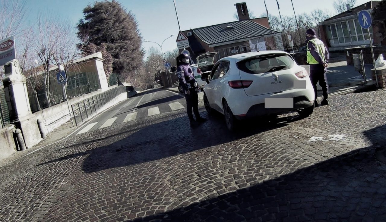 Compra eroina tra Castano e Nosate: fermato dagli agenti