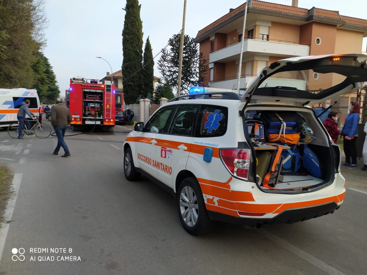 Incidente tra due auto