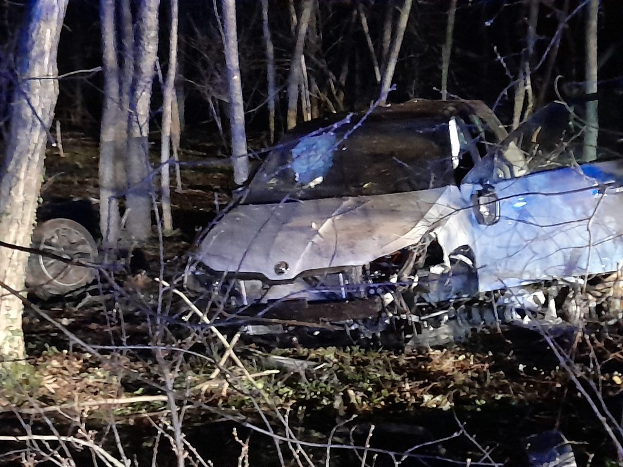 Esce di strada con la sua auto, 27enne grave in ospedale SIRENE DI NOTTE
