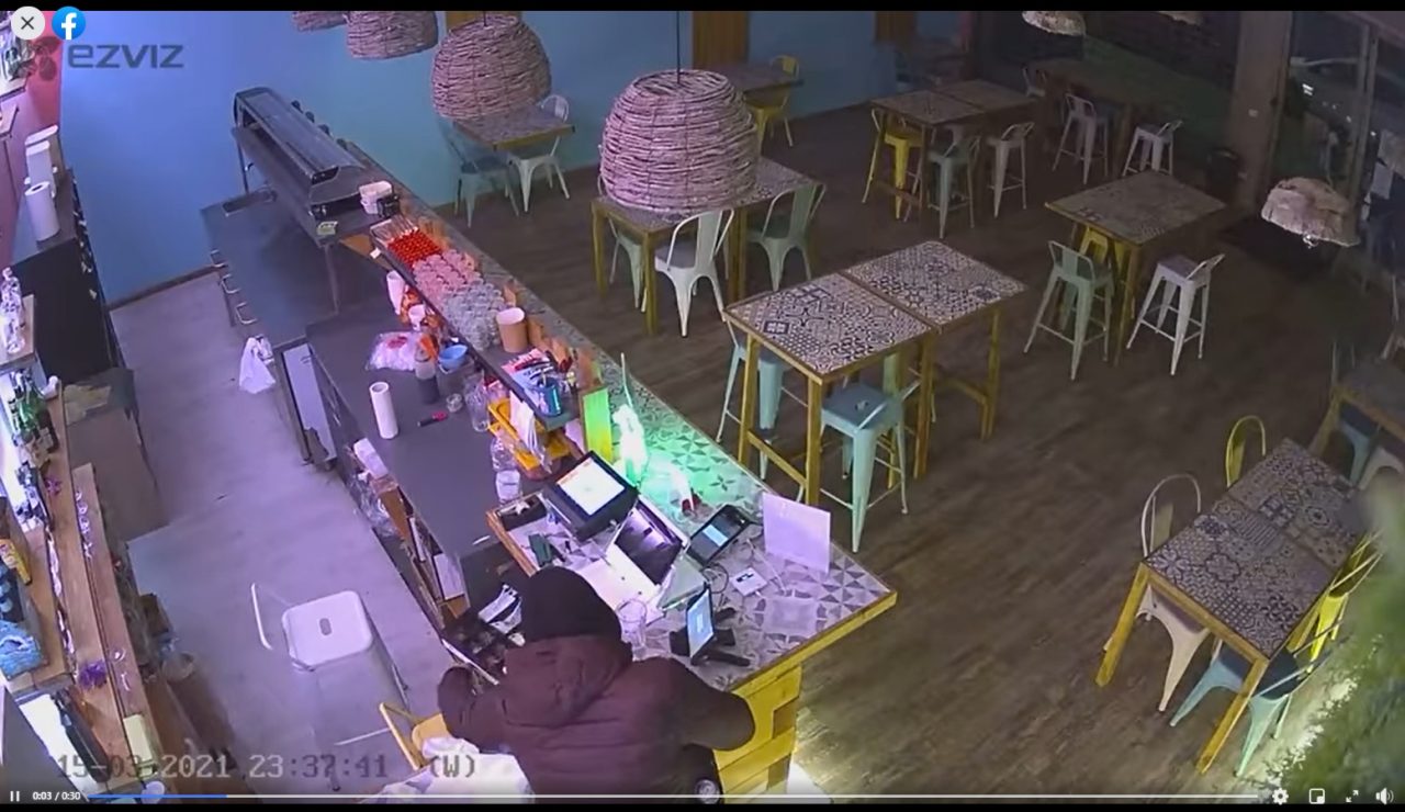 Furto con scasso in un ristorante del centro di Rho