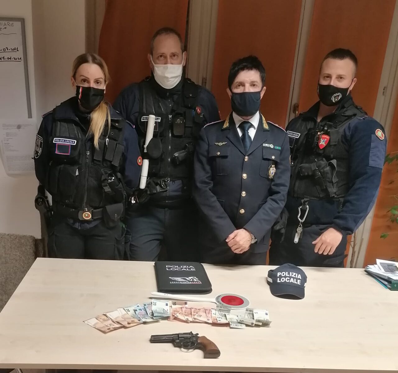Folle inseguimento in città, arrestato rapinatore seriale