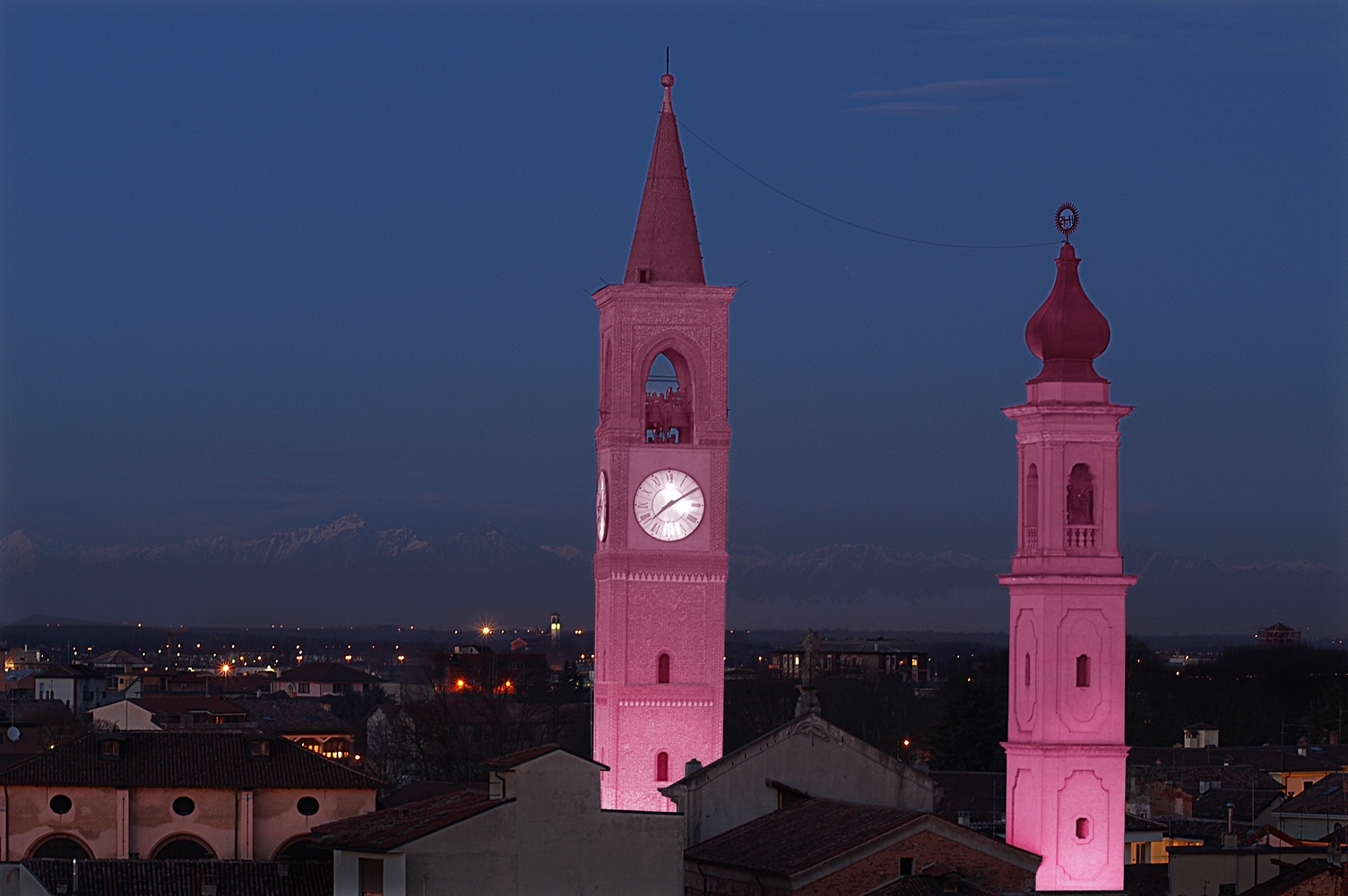 campaniliAbbiategrasso in rosa GiroItalia