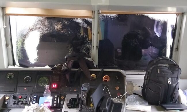 Dopo l’assalto al treno S9 i sindacati annunciano un’ora di sciopero dalle 17 e alle 18