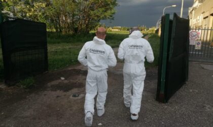 Cadavere trovato in una zona boschiva: la 25enne potrebbe essere stata strangolata