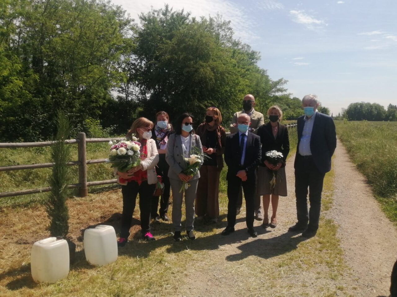 Una cerimonia per ricordare la 25enne trovata morta in una zona boschiva
