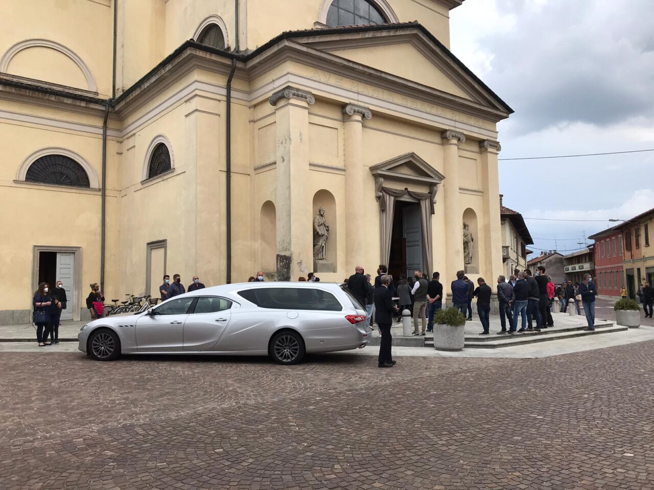 L’ultimo saluto a  Marco Zanotti, l’uomo trovato nel Villoresi