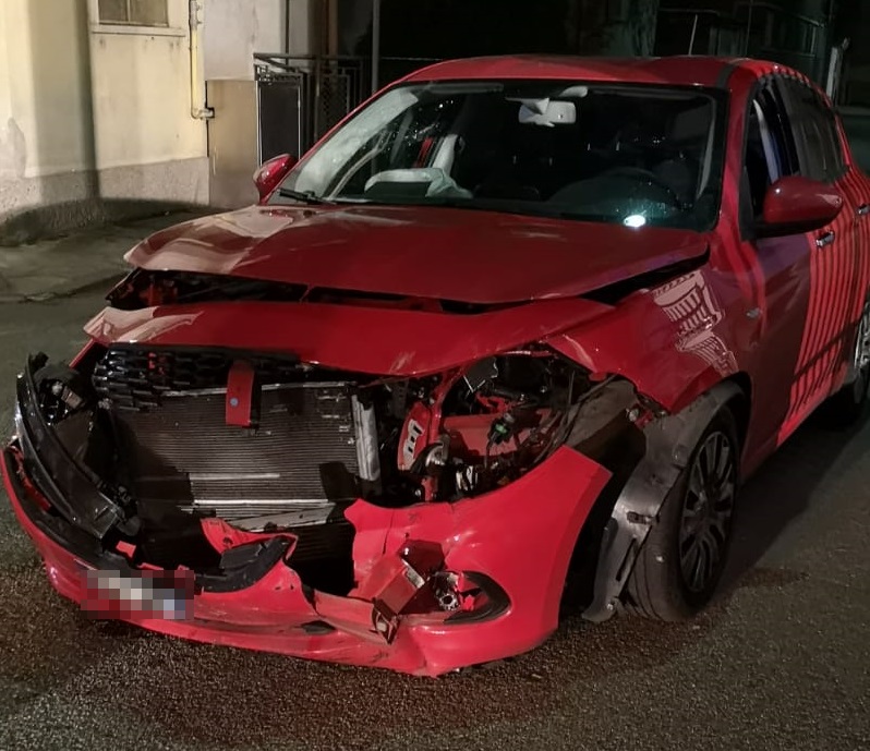 Bambino di 1 anno coinvolto nello schianto tra due auto