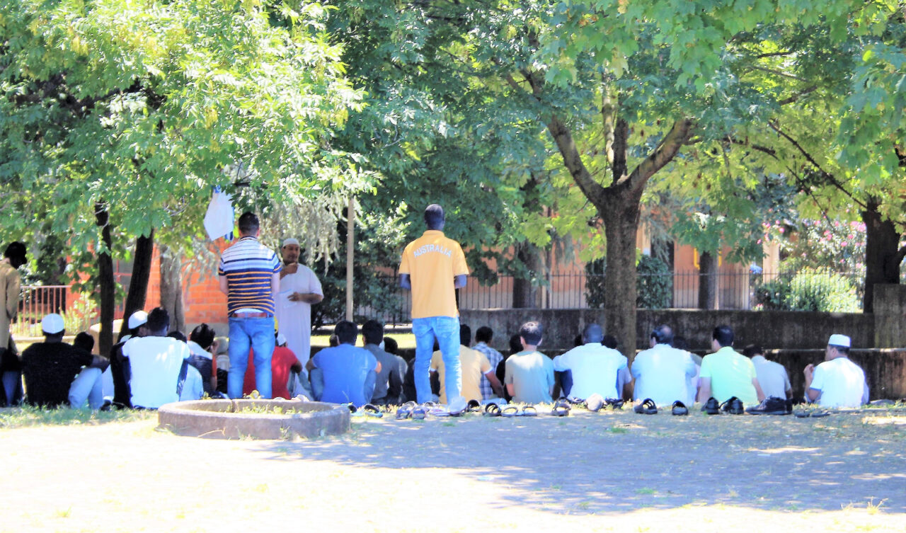 Festa di fine Ramadan, De Corato: “Restano perplessità”. Il sindaco: “Le priorità sono altre”