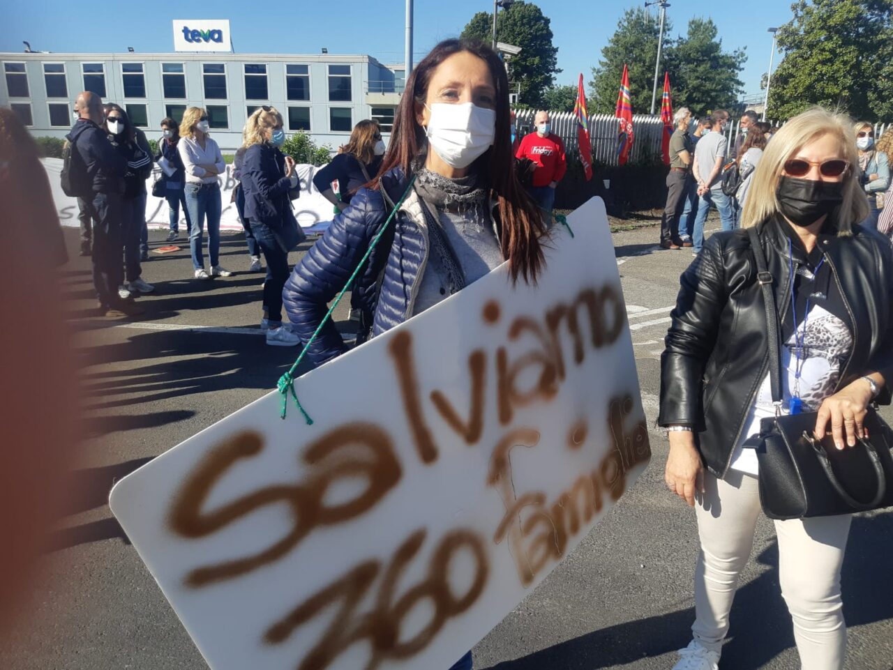 Teva: i lavoratori in sciopero bloccano il Sempione