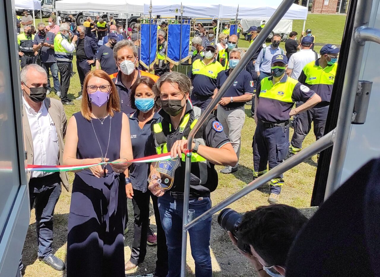 Un nuovo semirimorchio per il gruppo di Protezione Civile del Parco del Ticino