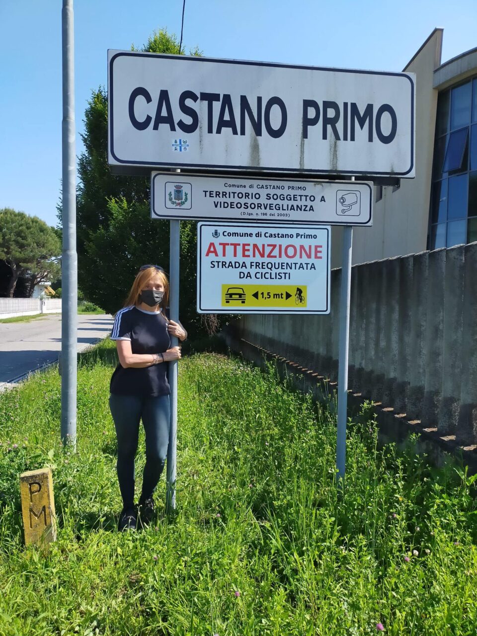 Cartelli “salva ciclisti” a Castano Primo