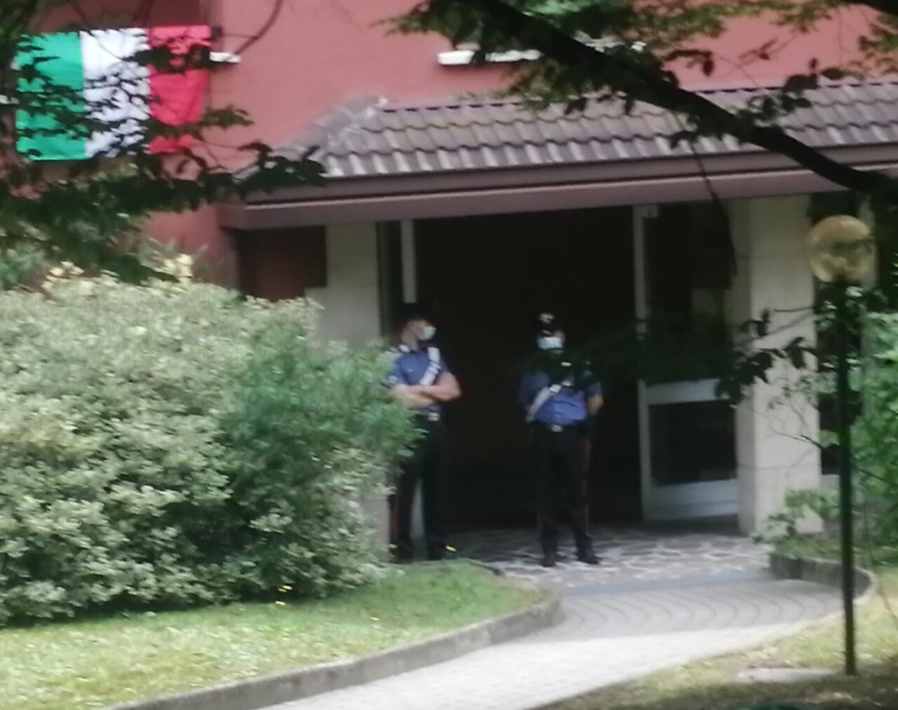 Omicidio di Arese: nel mirino c’era anche il figlio dell’uomo che  ha ucciso la moglie