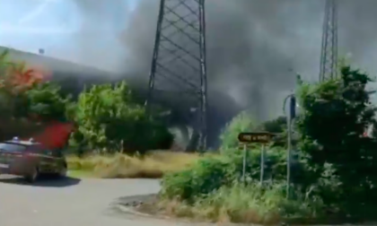 Il VIDEO delle sterpaglie a fuoco tra Rho e Pregnana