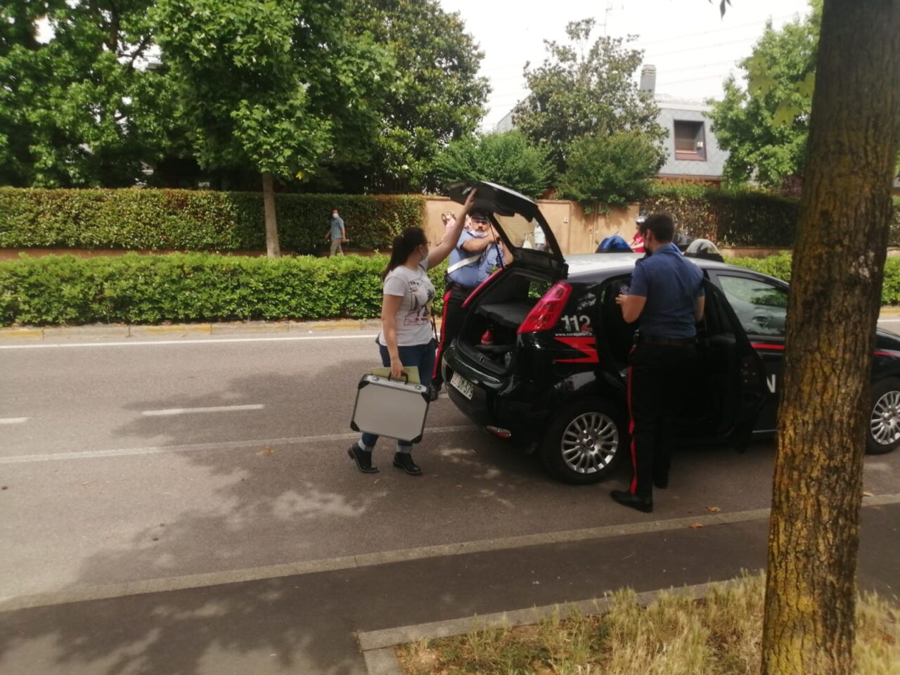 Uccide la moglie a coltellate dopo un litigio: arrestato