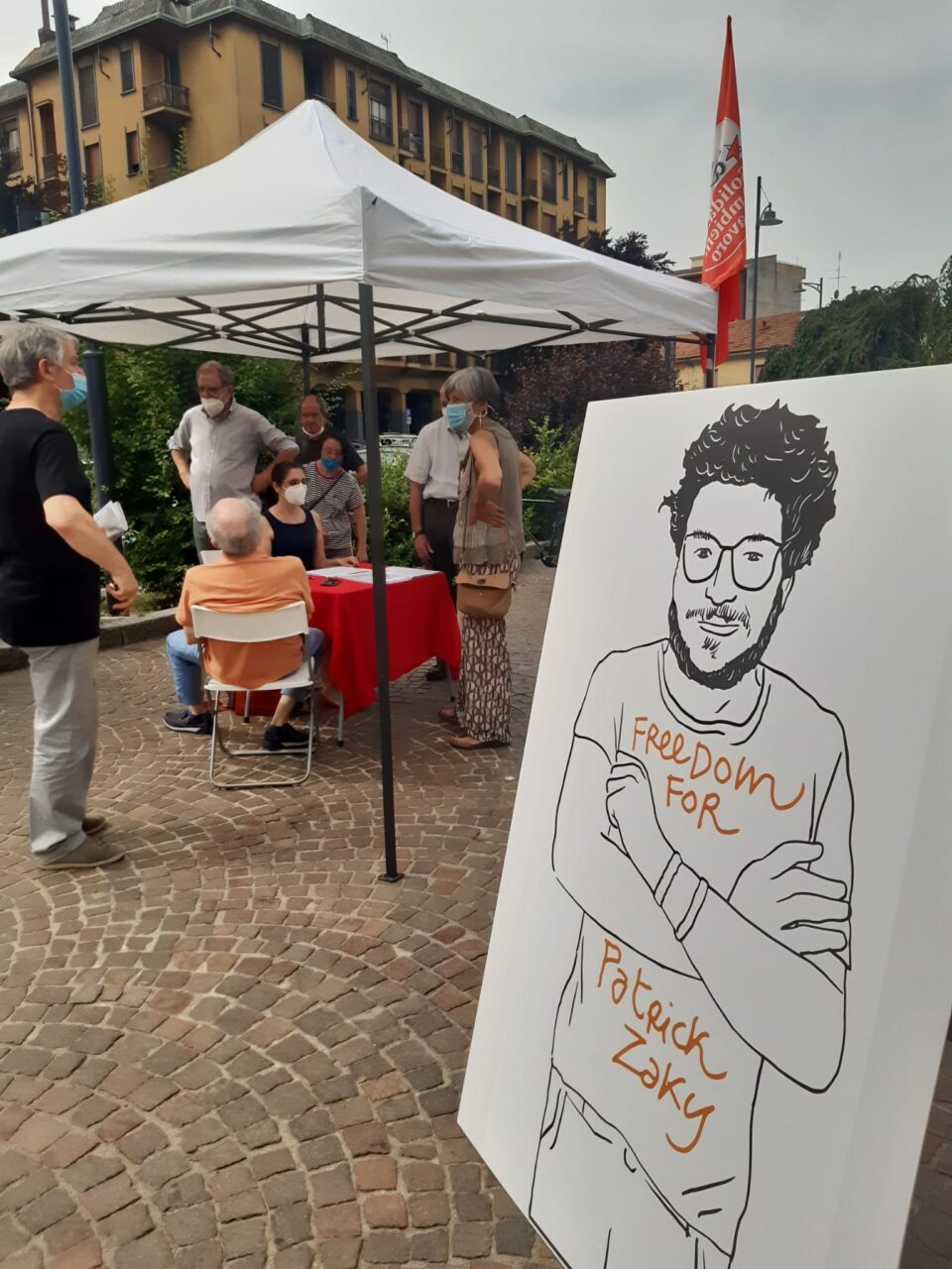 Sinistra per Cornaredo in piazza per Zaki