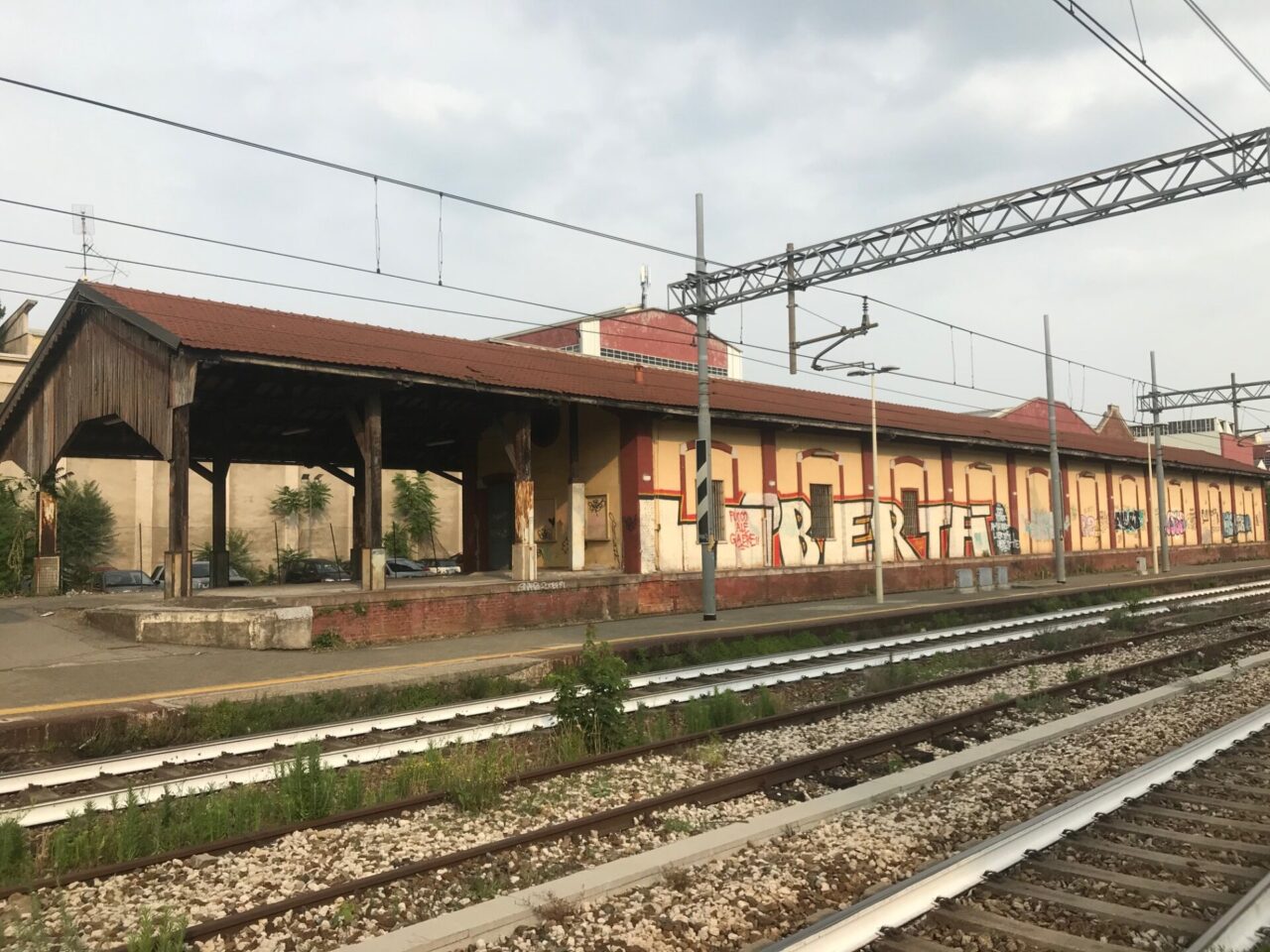 Quale futuro per l’ex magazzino della stazione ferroviaria?