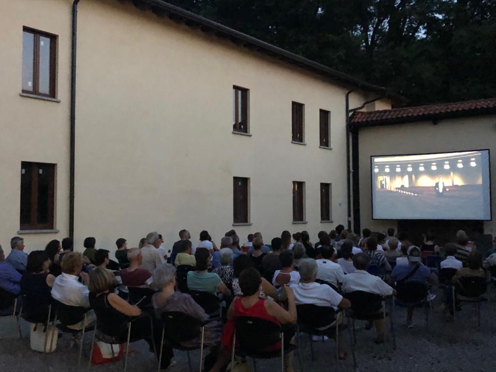 Impazza la piazza: al via la rassegna musicale estiva